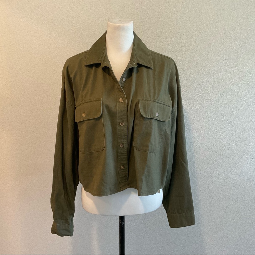 Aeropostale Green Cropped Top Size Medium NWT